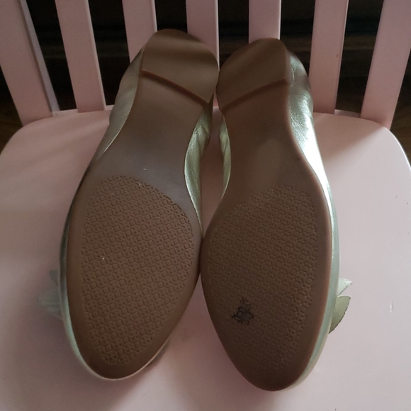 Tory Burch gold flats (9) - Picture 5 of 8